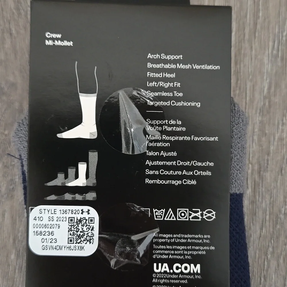 Under Armour UA Team Cushioned Crew Socks - Navy/Gray Men 7-8.5 Women 6-10